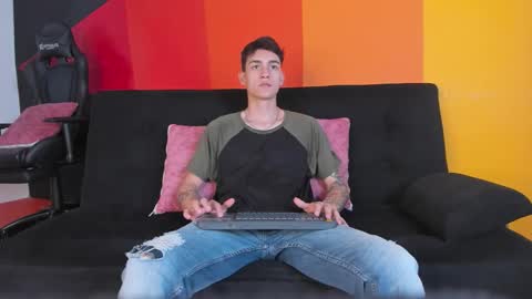 Snapshot of luke_savagge chatting on October 2025 08:53:02 PM Luke online show from October 2025 08:53:02 PM