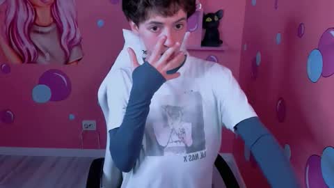 Snapshot of luke_sweet chatting on January 2026 12:53:02 PM Luke online show from January 2026 12:53:02 PM