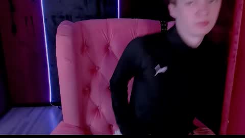 Snapshot of luke_sweet chatting on February 2026 10:43:01 AM Luke online show from February 2026 10:43:01 AM