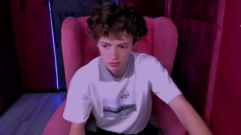 Snapshot of luke_sweet chatting on February 2026 11:47:02 AM Luke online show from February 2026 11:47:02 AM