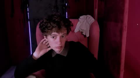 Snapshot of luke_sweet chatting on February 2026 10:20:02 AM Luke online show from February 2026 10:20:02 AM