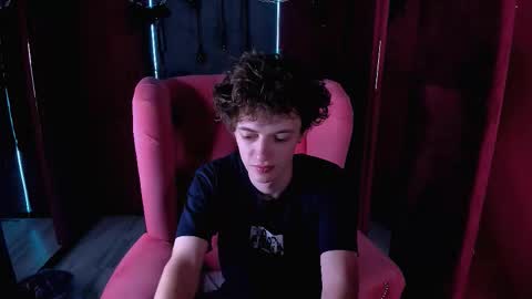 Snapshot of luke_sweet chatting on February 2026 04:49:02 PM Luke online show from February 2026 04:49:02 PM