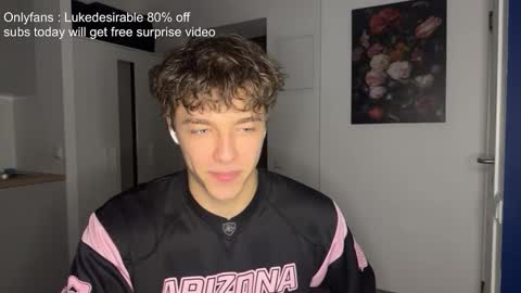 Snapshot of lukedesirable chatting on February 2026 09:04:01 PM lukedesirable online show from February 2026 09:04:01 PM