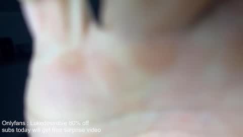 Snapshot of lukedesirable chatting on February 2026 07:56:02 PM lukedesirable online show from February 2026 07:56:02 PM