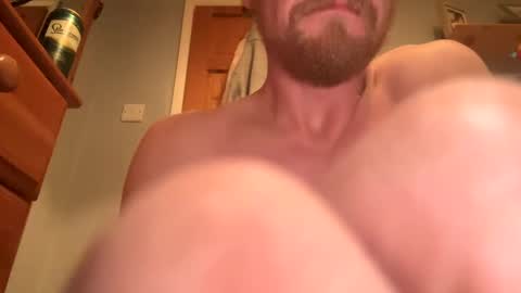 Snapshot of lukeeeeey96 chatting on December 2024 04:10:02 AM lukeeeeey96 online show from December 2024 04:10:02 AM