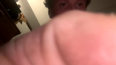 Snapshot of lukeeeeey96 chatting on December 2024 11:19:01 PM lukeeeeey96 online show from December 2024 11:19:01 PM