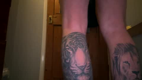 Snapshot of lukeeeeey96 chatting on February 2025 12:53:02 AM lukeeeeey96 online show from February 2025 12:53:02 AM