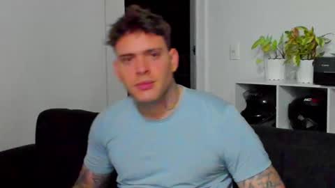 Snapshot of lukeglanton17 chatting on November 2025 12:56:01 AM Luke online show from November 2025 12:56:01 AM