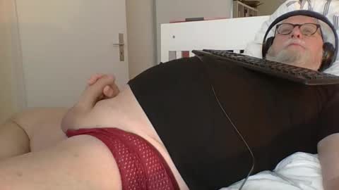 Snapshot of luley58 chatting on January 2025 07:06:02 AM luley58 online show from January 2025 07:06:02 AM