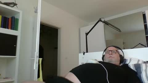 Snapshot of luley58 chatting on February 2025 02:53:01 AM luley58 online show from February 2025 02:53:01 AM