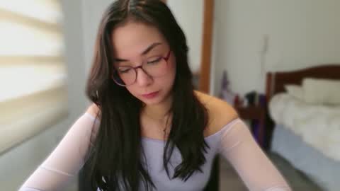 Snapshot of lulibee_ chatting on May 2026 01:17:02 PM Luli online show from May 2026 01:17:02 PM
