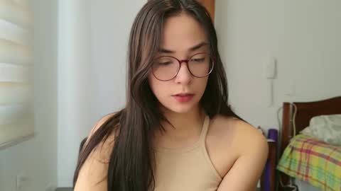 Snapshot of lulibee_ chatting on June 2026 02:26:02 PM Luli online show from June 2026 02:26:02 PM