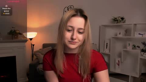 Lily online show from April 2026 08:50:01 PM