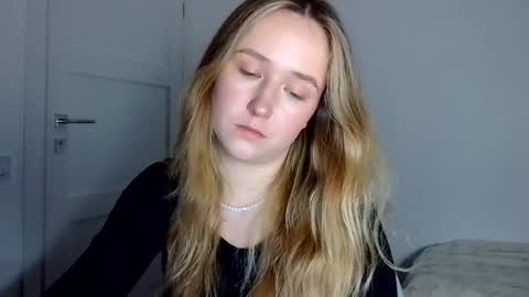 Lulu Baby18 online show from April 2026 08:37:01 PM