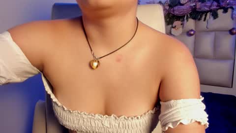 Snapshot of lulu_js_ chatting on December 2025 08:48:01 PM elizabeth online show from December 2025 08:48:01 PM