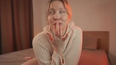 lulu_lovett online show from December 2024 12:33:02 PM