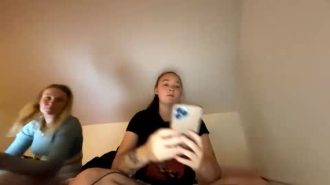 Snapshot of lulubaby03 chatting on November 2025 02:54:02 AM lulubaby03 online show from November 2025 02:54:02 AM