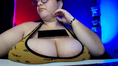 LuluBigTitts online show from October 2025 01:14:01 AM