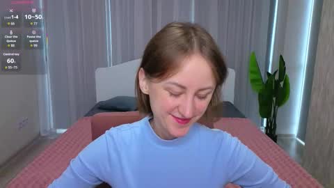 Lily online show from October 2025 09:41:02 AM