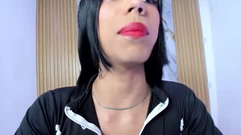 Snapshot of luluu_08 chatting on February 2026 07:57:02 PM LULU online show from February 2026 07:57:02 PM