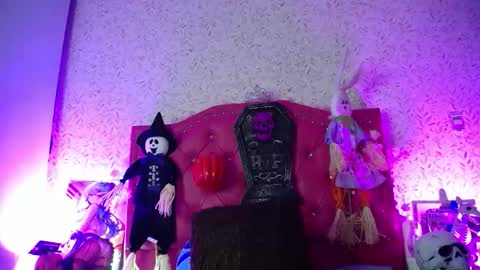 Luly online show from October 2025 10:28:02 PM