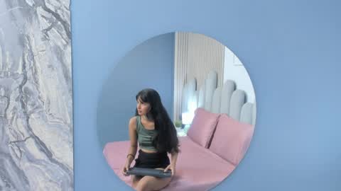 luly_dreams online show from April 2026 11:10:02 AM