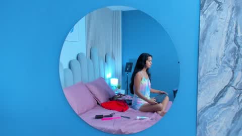 luly_dreams online show from April 2026 11:48:01 AM