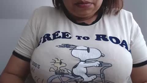 Snapshot of lumi_84 chatting on December 2024 12:59:02 PM LUMI online show from December 2024 12:59:02 PM