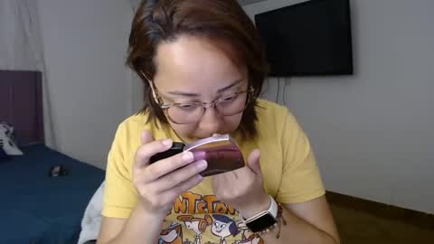 Snapshot of lumi_84 chatting on January 2025 12:35:01 AM LUMI online show from January 2025 12:35:01 AM