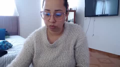 Snapshot of lumi_84 chatting on January 2025 01:53:02 PM LUMI online show from January 2025 01:53:02 PM