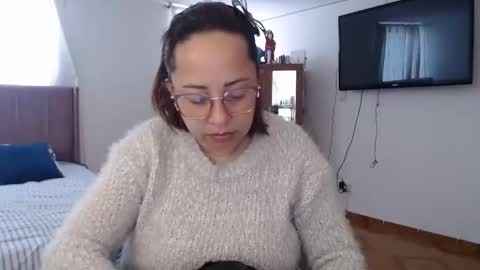 Snapshot of lumi_84 chatting on January 2025 11:56:02 AM LUMI online show from January 2025 11:56:02 AM