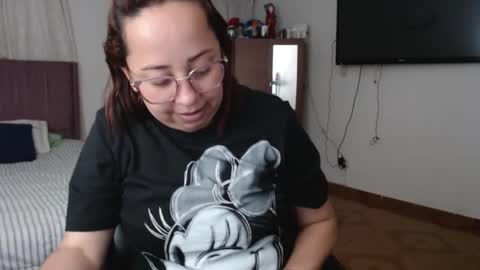 Snapshot of lumi_84 chatting on February 2025 12:36:02 AM LUMI online show from February 2025 12:36:02 AM