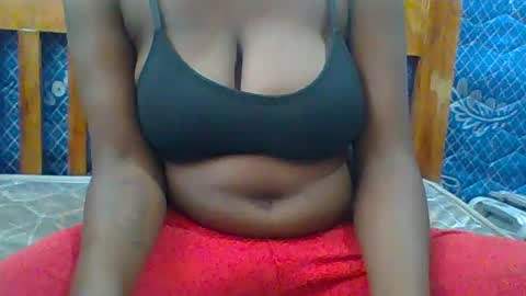Snapshot of luminous_lust254 chatting on July 2026 08:39:02 AM luminous_lust254 online show from July 2026 08:39:02 AM