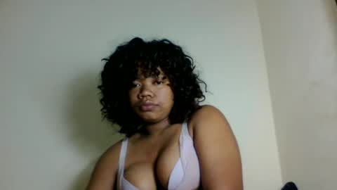Snapshot of lumira_belle chatting on June 2026 12:28:02 PM lumira_belle online show from June 2026 12:28:02 PM
