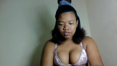Snapshot of lumira_belle chatting on July 2026 10:50:01 AM lumira_belle online show from July 2026 10:50:01 AM