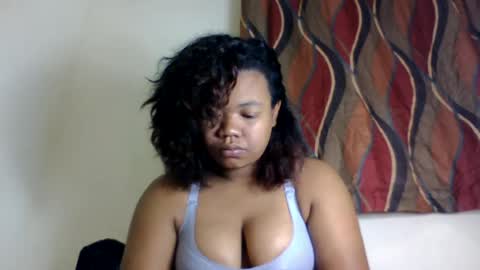 Snapshot of lumira_belle chatting on July 2026 12:08:02 PM lumira_belle online show from July 2026 12:08:02 PM