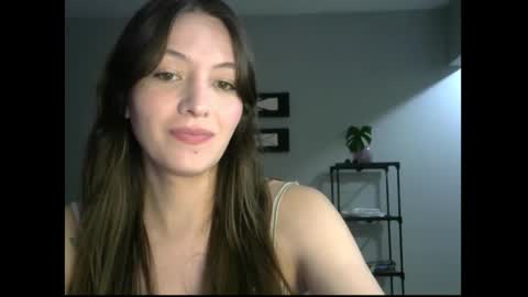 luna__art online show from October 2025 12:19:01 AM