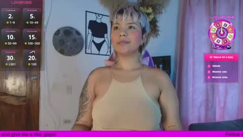 Snapshot of luna__cute chatting on April 2026 11:19:02 AM Luna online show from April 2026 11:19:02 AM