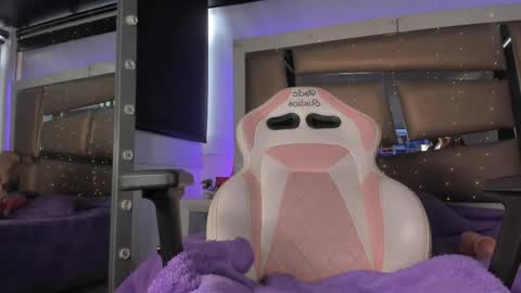 luna online show from April 2026 08:09:02 PM