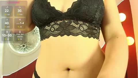 luna__velvet online show from April 2026 12:32:02 PM