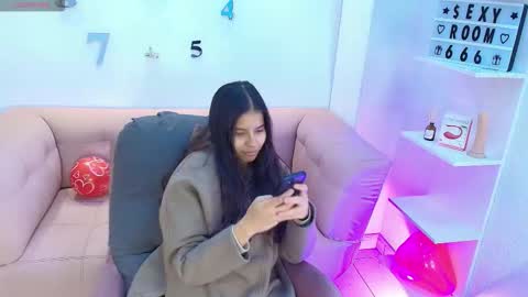 Luna And Titan  online show from February 2026 03:45:02 AM