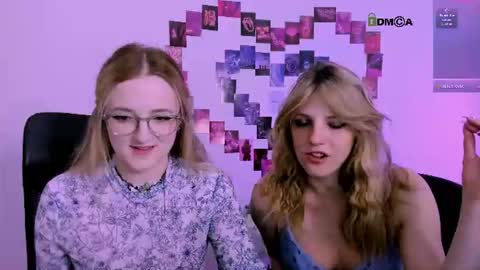 Snapshot of luna_berryy chatting on June 2026 07:01:02 PM luna_berryy online show from June 2026 07:01:02 PM