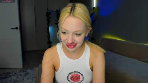 luna_beverly online show from April 2026 08:25:02 PM