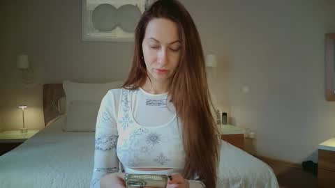 luna_hoti online show from February 2026 07:15:02 AM