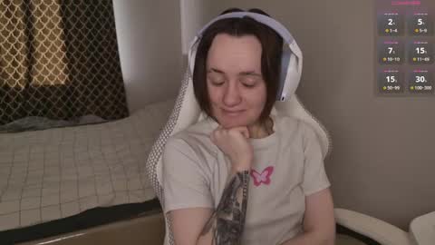 luna_loveeee online show from April 2026 04:30:02 AM