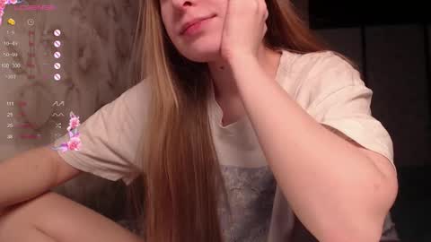 Snapshot of luna_loveisgood chatting on December 2025 06:59:02 PM Luna online show from December 2025 06:59:02 PM