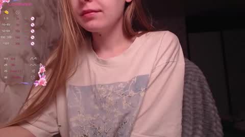 Snapshot of luna_loveisgood chatting on March 2026 09:51:01 PM Luna online show from March 2026 09:51:01 PM
