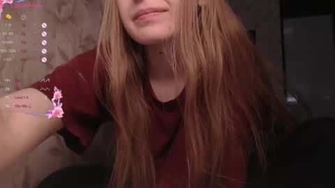 Snapshot of luna_loveisgood chatting on April 2026 04:49:02 AM Luna online show from April 2026 04:49:02 AM