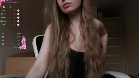 Snapshot of luna_loveisgood chatting on June 2026 09:44:02 AM Luna online show from June 2026 09:44:02 AM