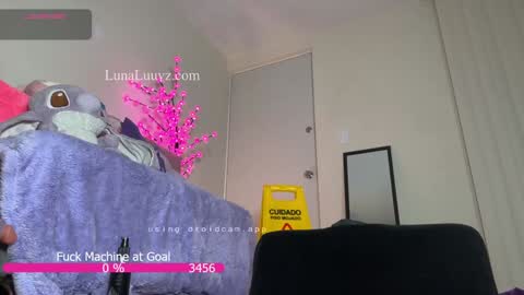 Luna Luuvz online show from November 2025 03:18:02 AM